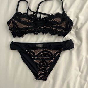 PQ lace bikini